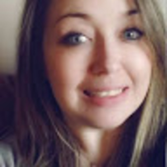 Meet your Posher, Tiffany - Picture 1 of 1